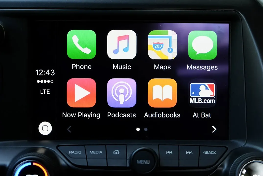 apple carplay review 897374